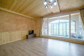 Living area - Yongin Sun & Moon Peension (Yongin)