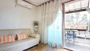 Ondol Family Room - Gyeongpo Woosung Pension (Gangneung)