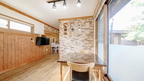 Condo (Duri) | Living area