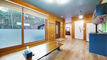 Condo (Dasol) | 1 bedroom, free WiFi, bed sheets