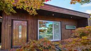 Condo (Duri) | Terrace/patio - Gangneung Way to Gyeongpodae Pension (Gangneung)