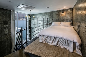 Deluxe Loft, Non Smoking, River View (SS VI) | Premium bedding, free WiFi, bed sheets - SS Resort (Gapyeong)