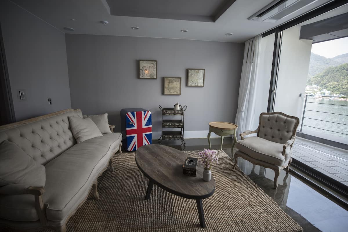 Premium Room, Terrace, River View (SS VIII) | Living area | Flat-screen TV, pay movies