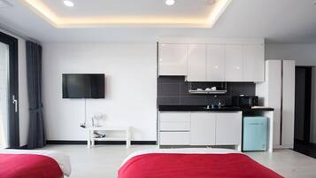 Blackout curtains, soundproofing, free WiFi