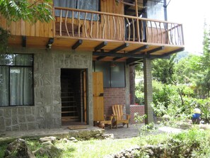 Exterior - Tzikin Jaay (San Pedro La Laguna)