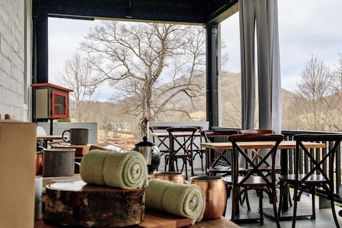 The Inn At Warm Springs