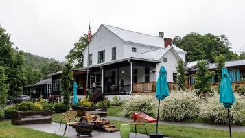 Fachada de la propiedad