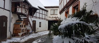 Apartment in a quiet central location in the country