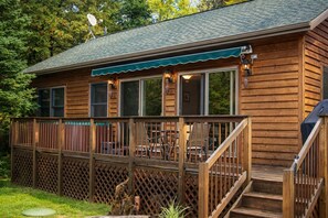 Exterior - The River's Edge Hot Tub Wi-Fi Riverfront Pet Nature Relax Ski Stargaze Relax!  (Indian River)