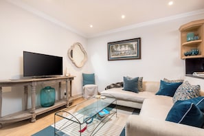 Smart TV, video library - Central London Apartment in Famous Notting Hill (London)