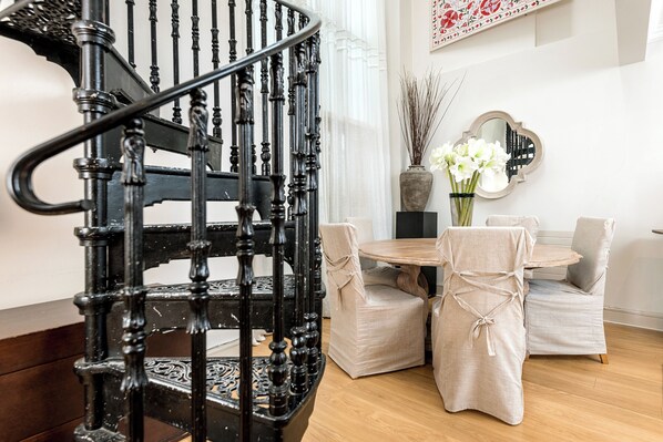 Dining - Central London Apartment in Famous Notting Hill (London)