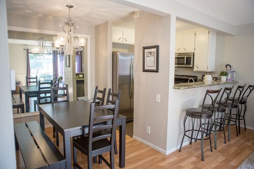 StorybookVilla #2, Fresh, Inviting, & Warm. You Walk to Disney. Proven Brand