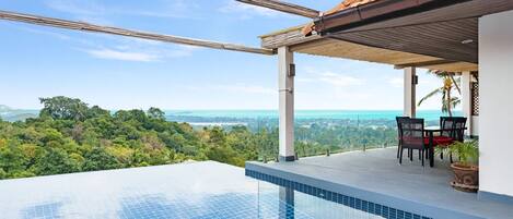 Private pool