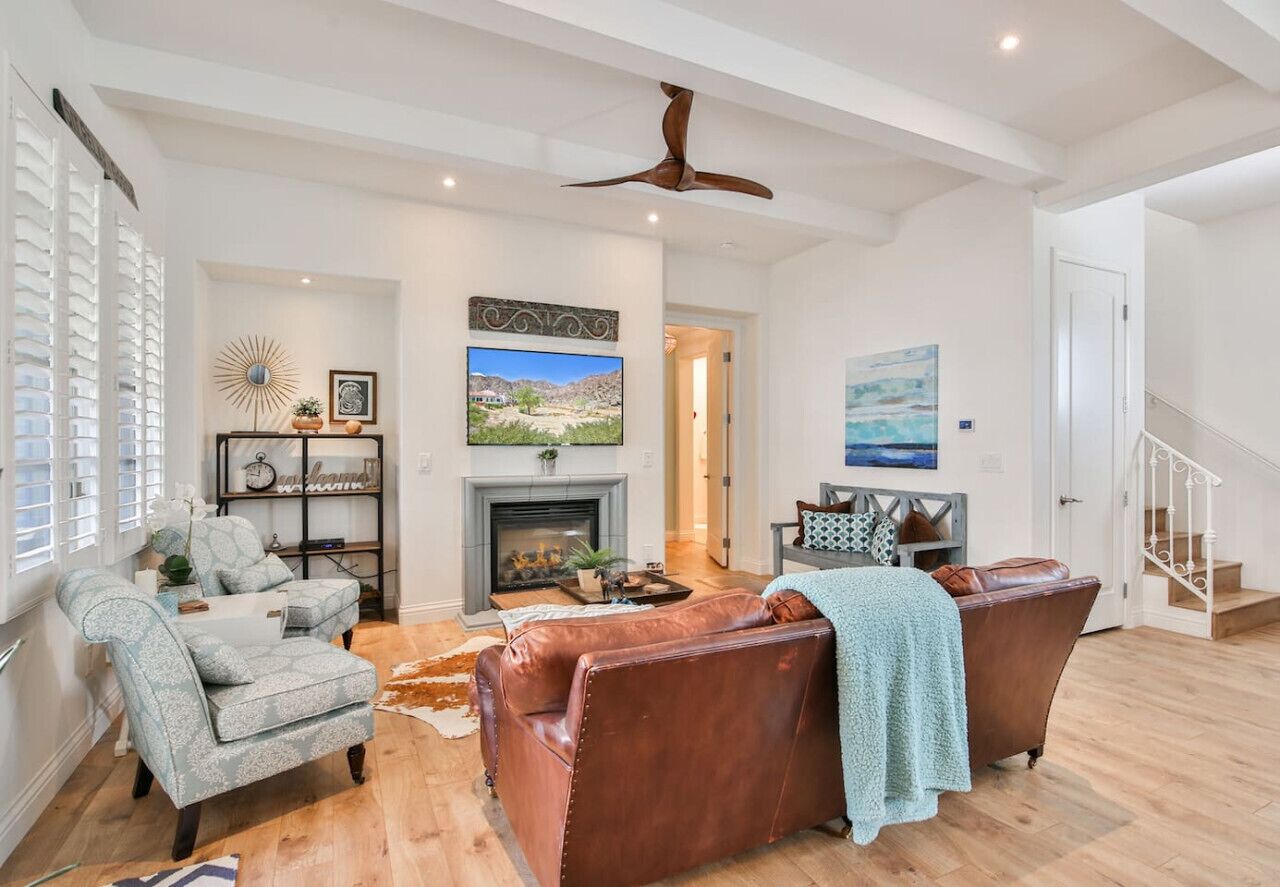 TV, fireplace, stereo, printers