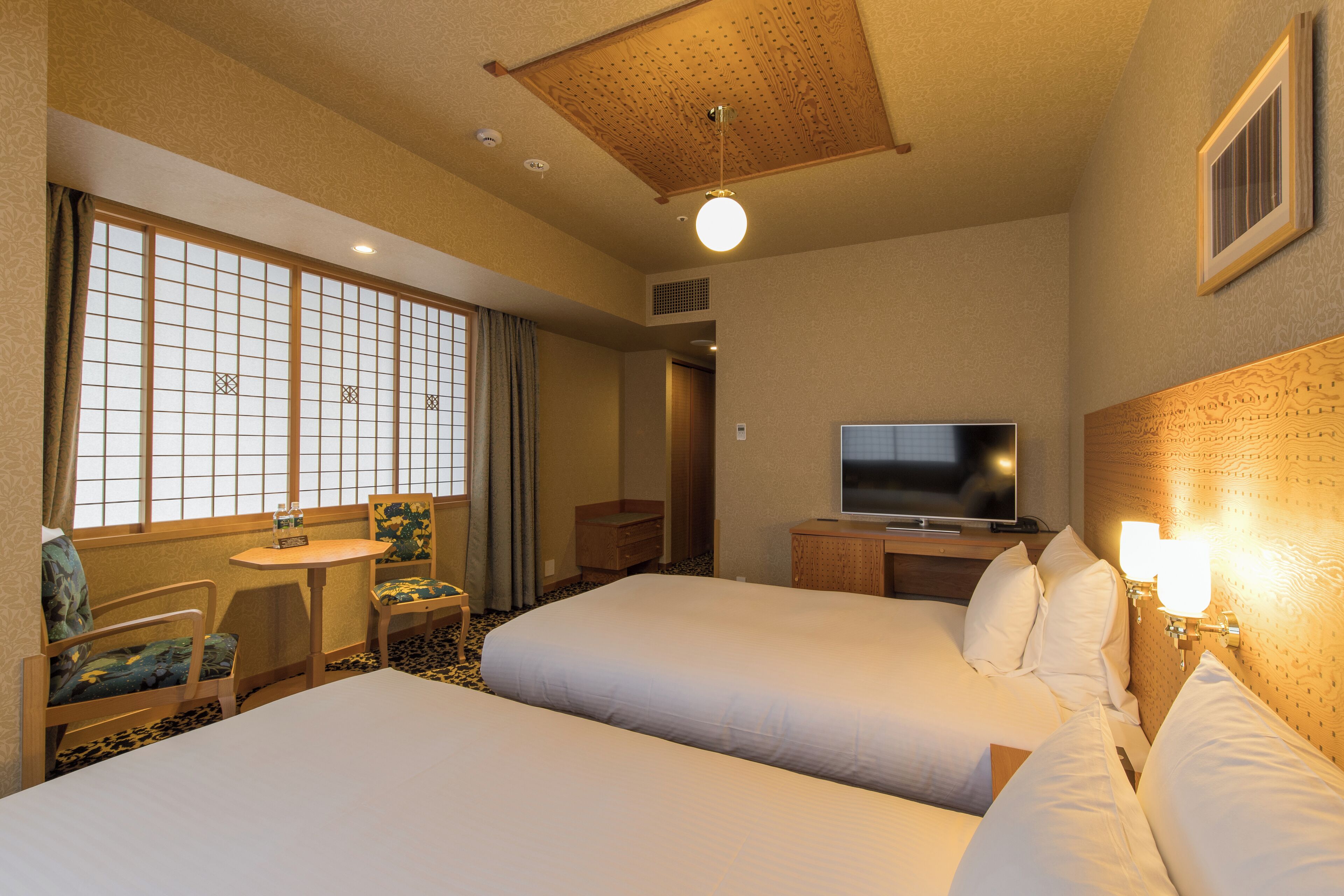 twin room, non smoking | 1 bedroom, down duvets, in-room safe, soundproofing