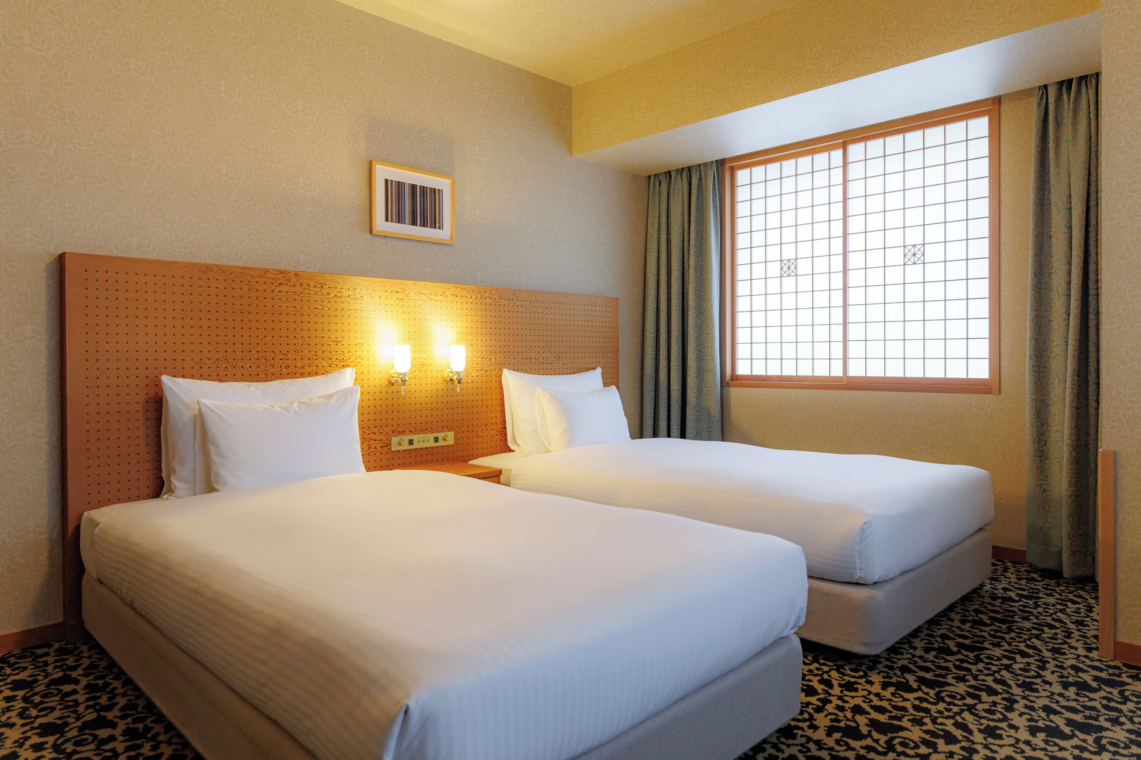 Twin Room, Non Smoking | Down duvets, in-room safe, soundproofing, free WiFi