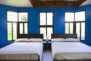 Premium bedding, rollaway beds, free WiFi