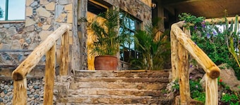 The Old Kings Lodge and Resort