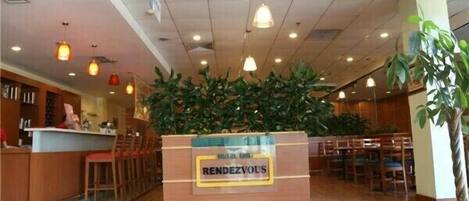 Lunch and dinner served