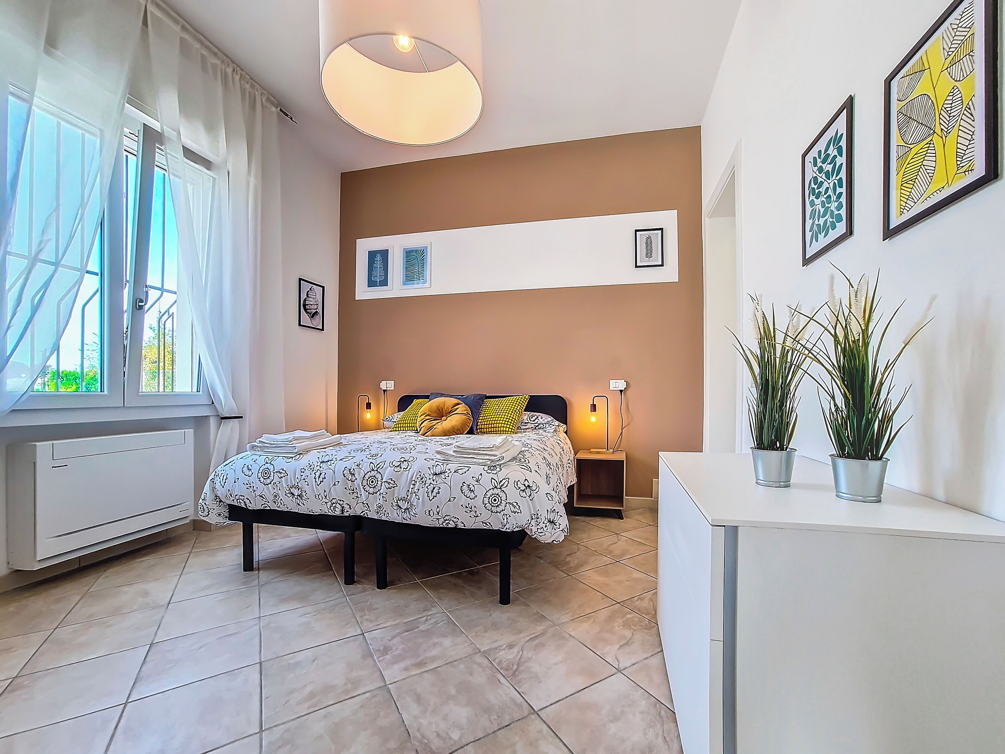 Doppel- oder Zweibettzimmer | Reisekinderbett, kostenloses WLAN, Bettwäsche