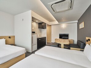 Apartment (4 Single-Beds) | Down comforters, in-room safe, desk, free WiFi - MIMARU Tokyo Ueno North (Tokyo)