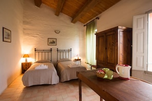 Free WiFi, bed sheets, wheelchair access