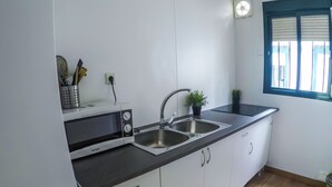 Bungalow, 3 Bedrooms | Private kitchen - Bungalows Rafting Benamejí (Benameji)