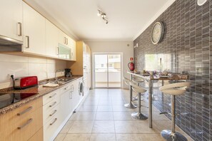 아파트 (3 Bedrooms) | 평면도