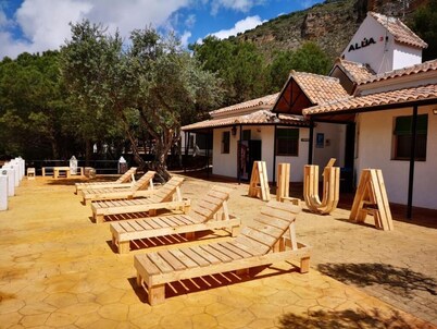 Alojamiento Rural Lago de Andalucía - Hostel