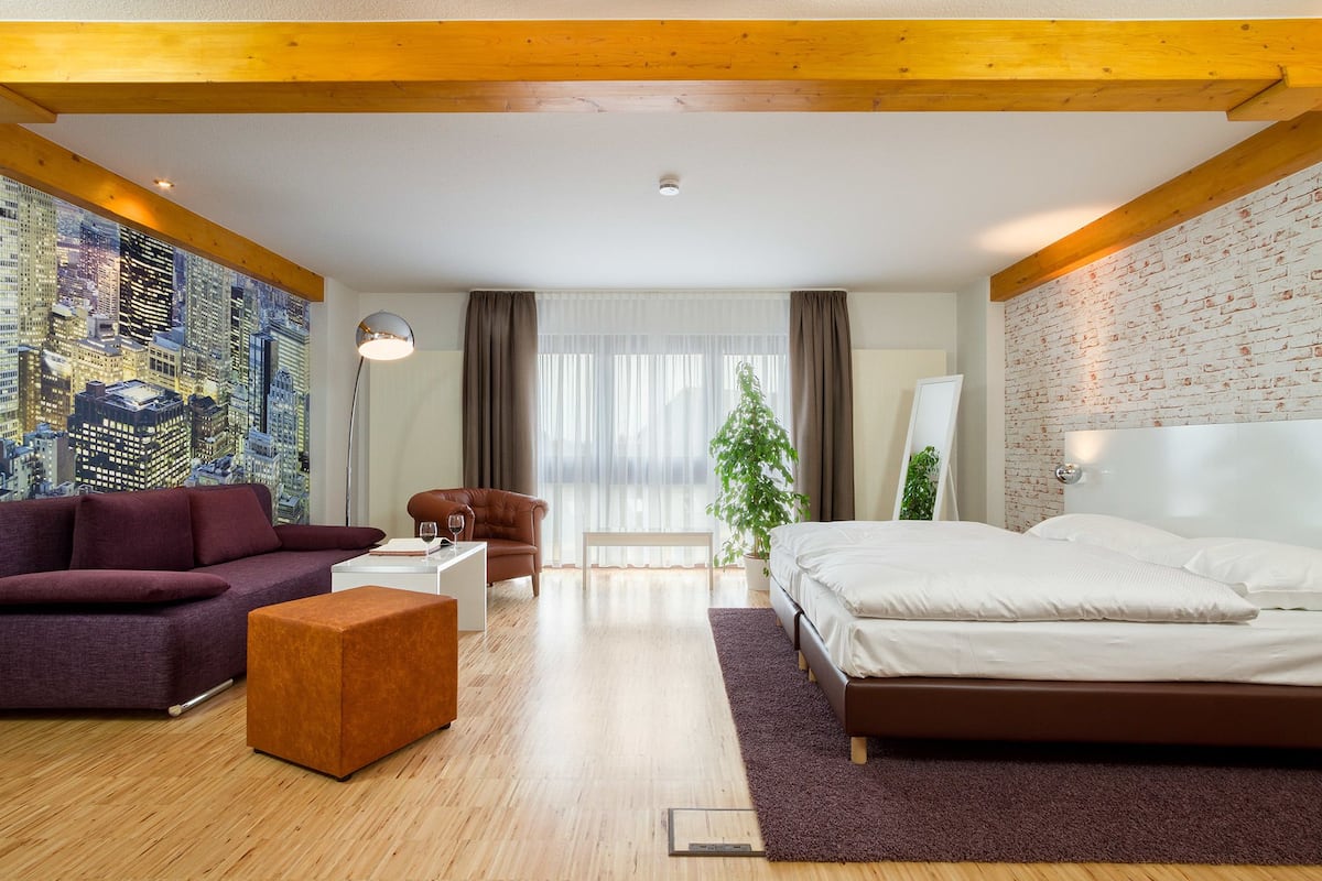 in-room safe, desk, soundproofing, iron/ironing board