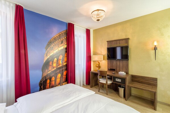 In-room safe, desk, soundproofing, iron/ironing board - Hotel L'adresse (Heusweiler)