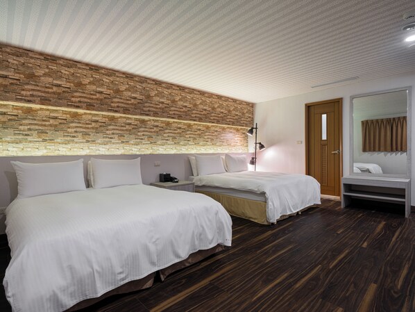 Economy-Vierbettzimmer, ohne Fenster