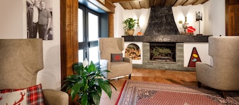 Basekamp Mountain Budget Hotel