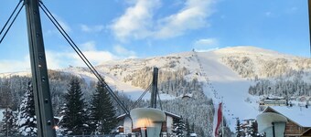 Basekamp Mountain Budget Hotel