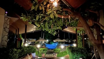 Economy-Dreibettzimmer | Wohnbereich