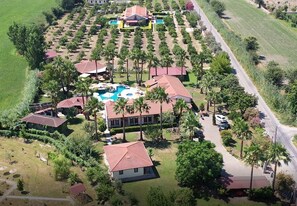 Front of property - Grenadine Lodge (Ortaca)
