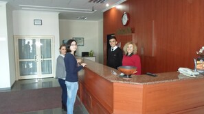 Reception - Canakkale Uygulama Oteli (Çanakkale)