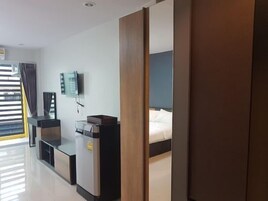 Premier King  | Minibar, blackout drapes, soundproofing, free WiFi
