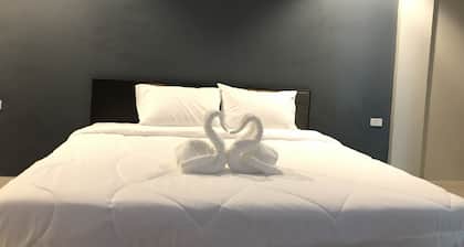 Supachai Inn
