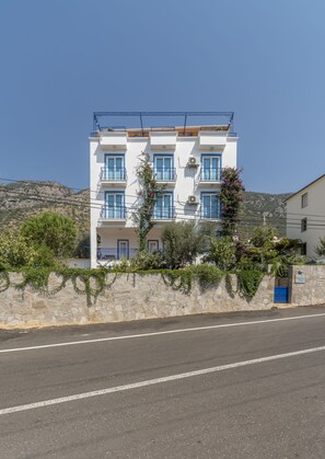 Facciata della struttura