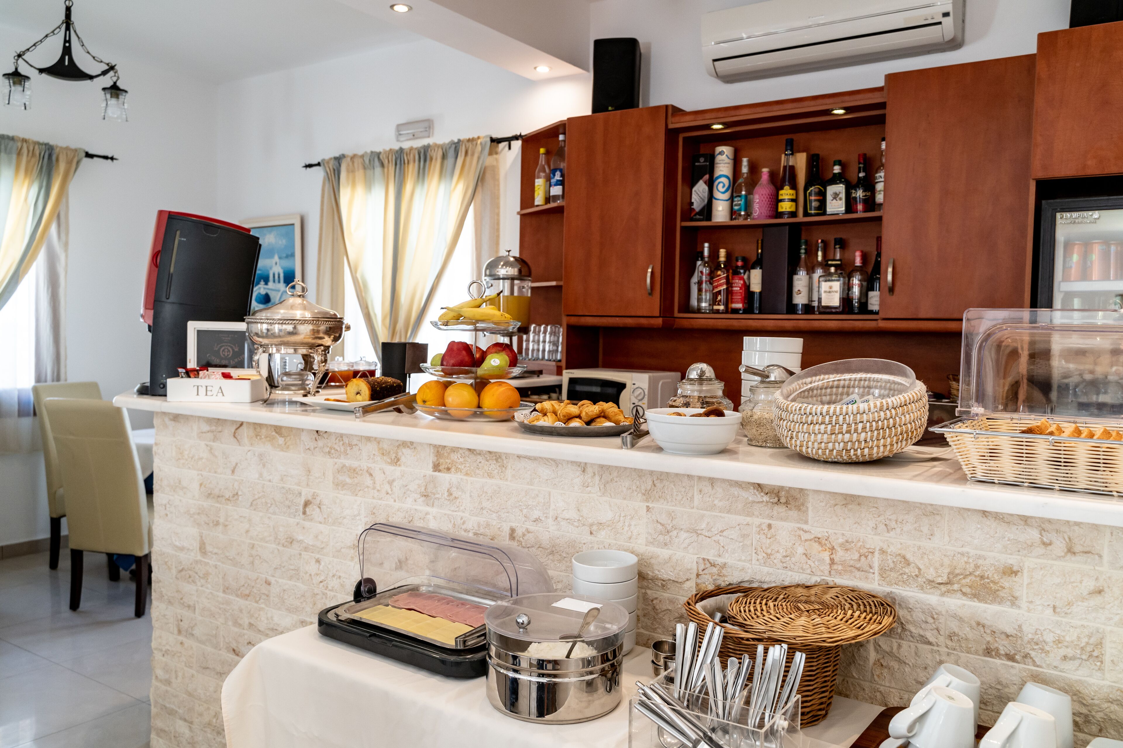 daily buffet breakfast (eur 12 per person)