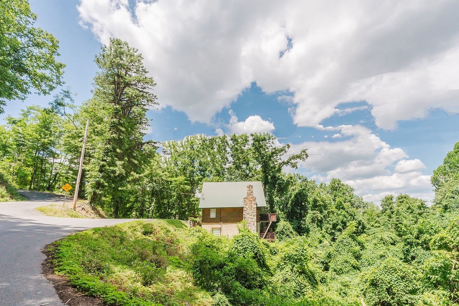 Cabin, 5 Bedrooms | Property grounds