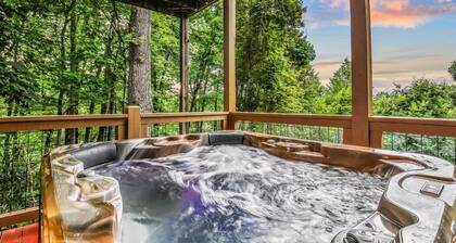 Bearly Hidden Ridge 5 Bedroom Cabin by RedAwning