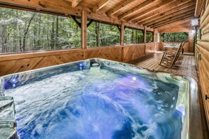 Cabin, 3 Bedrooms | Property grounds