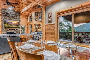 Cabane, 3 chambres | Restauration