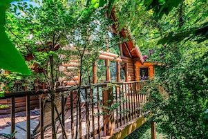 Cabin, 3 Bedrooms | Terrace/patio