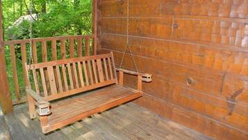 Cabin, 1 Bedroom | Terrace/patio