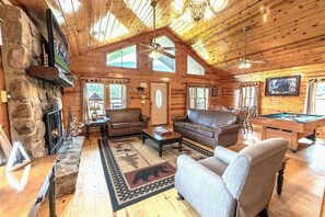 Cabin, 3 Bedrooms | Living area | TV