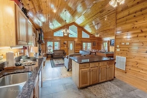 Cabin, 3 Bedrooms | Interior