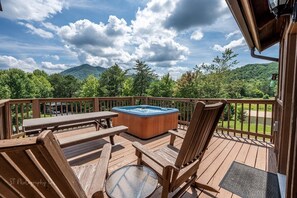 Cabin, 3 Bedrooms | Outdoor dining - Hunter Jack's - 2 Br cabin by RedAwning (Sevierville)